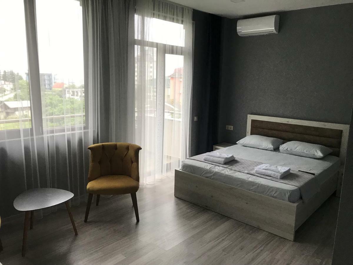 Hotel Fleur De Lis Gonio Kültér fotó