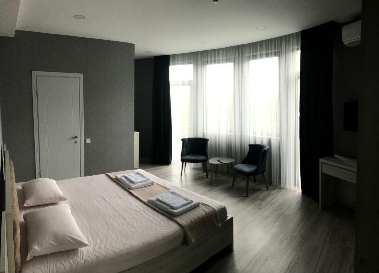Hotel Fleur De Lis Gonio Kültér fotó