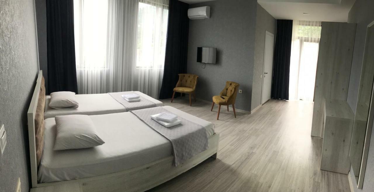 Hotel Fleur De Lis Gonio Kültér fotó